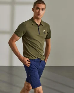 Bermudas de algodão stretch com bolsos laterais