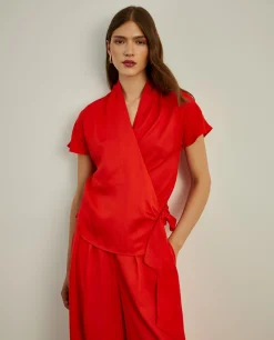 Blusa com trespasse e franzido