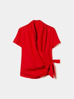 Blusa com trespasse e franzido