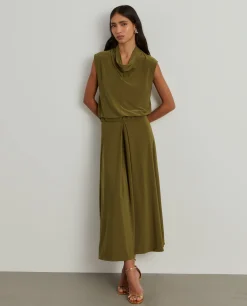 Blusa em malha fluida sem mangas