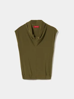 Blusa em malha fluida sem mangas