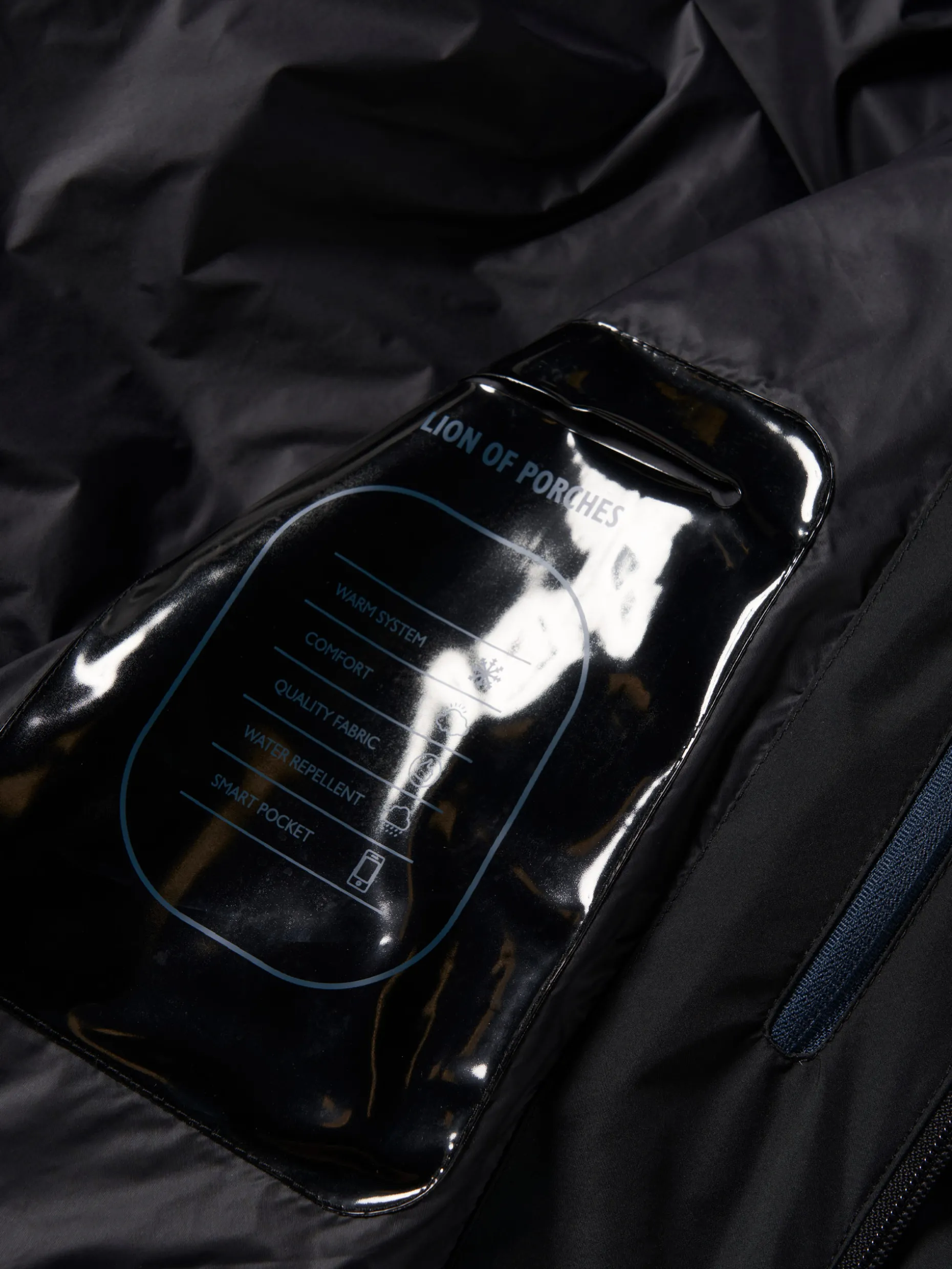 Blusão acolchoado com capuz em tecido técnico