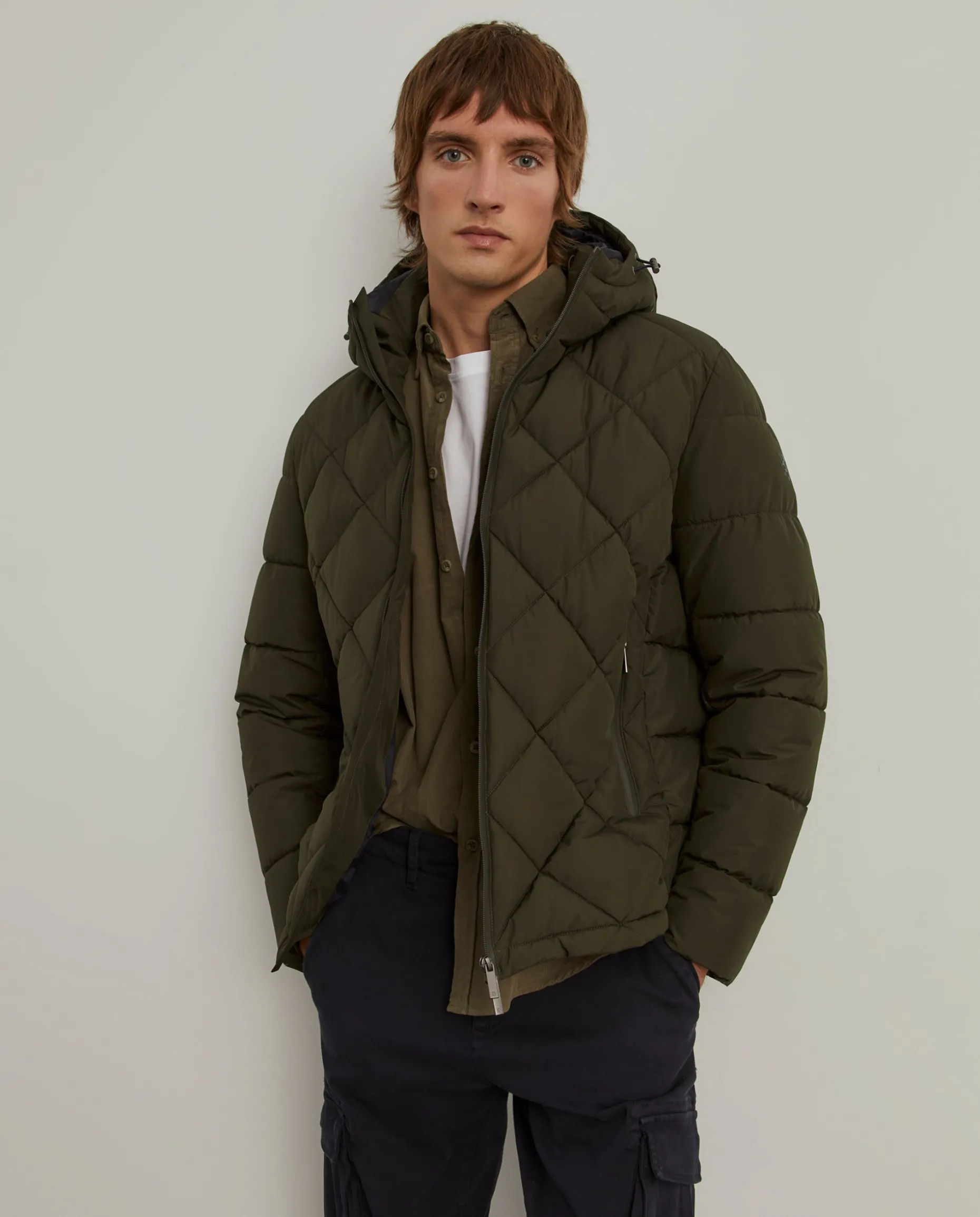 Blusão acolchoado com capuz