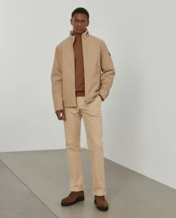 Blusão acolchoado com capuz