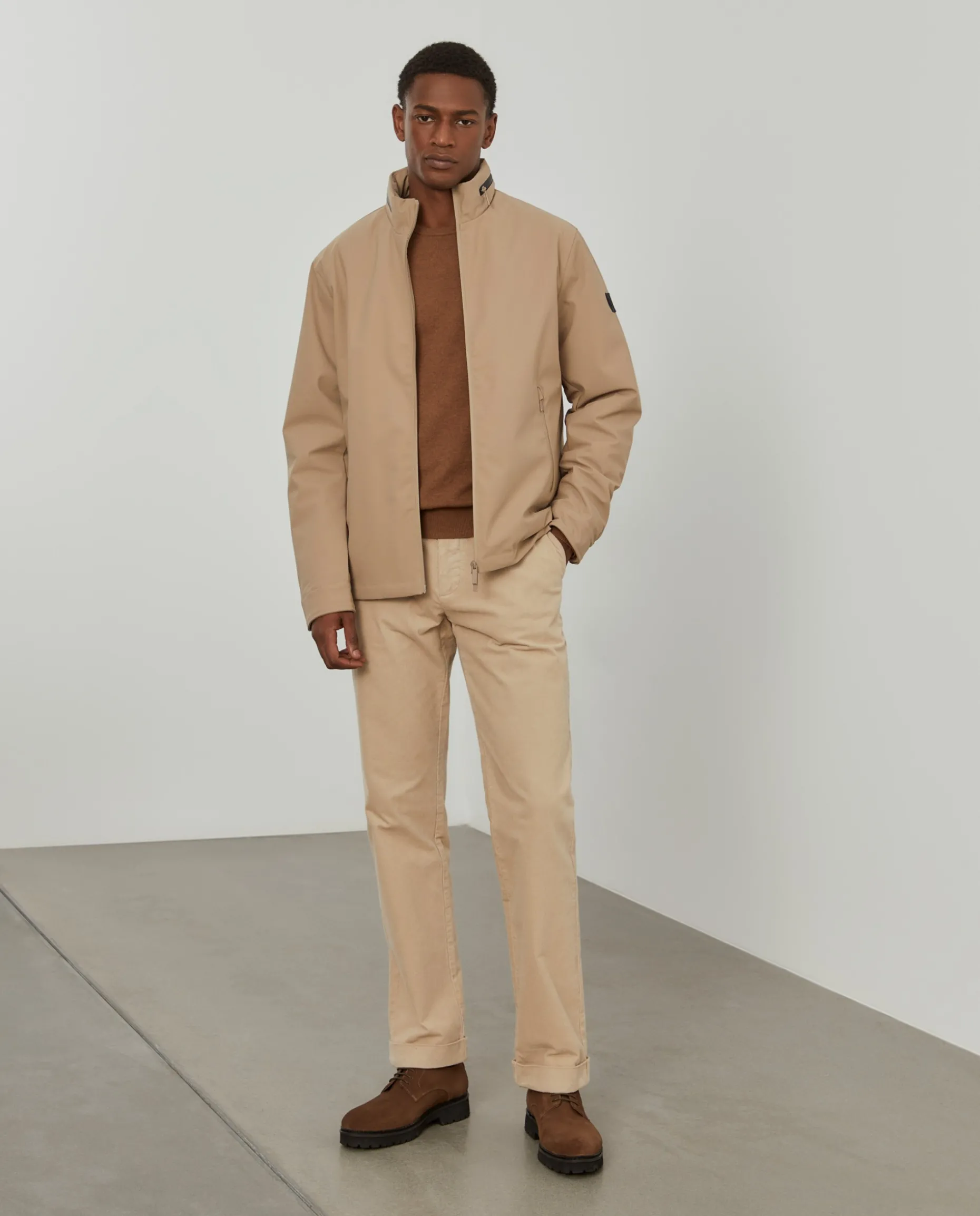 Blusão acolchoado com capuz