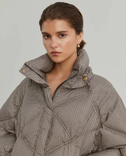 Blusão acolchoado curto