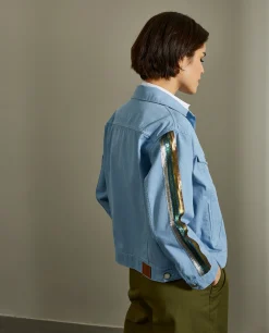 Blusão com lantejoulas