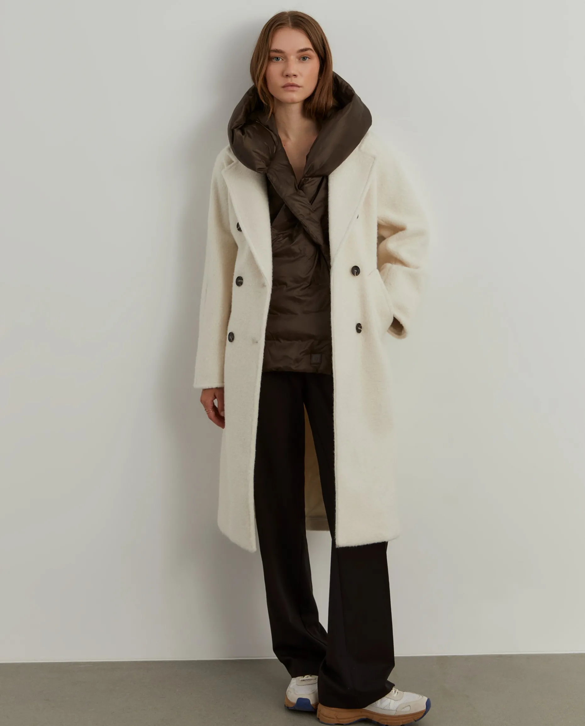 Cachecol acolchoado com capuz