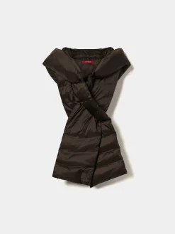 Cachecol acolchoado com capuz