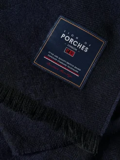 Cachecol xadrez com franjas