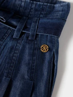 Calças cargo com pregas e cinto