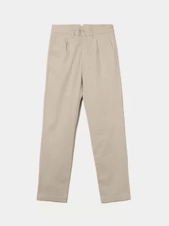 Calças chino em sarja com pregas