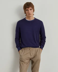 Calças chino regular fit com pregas