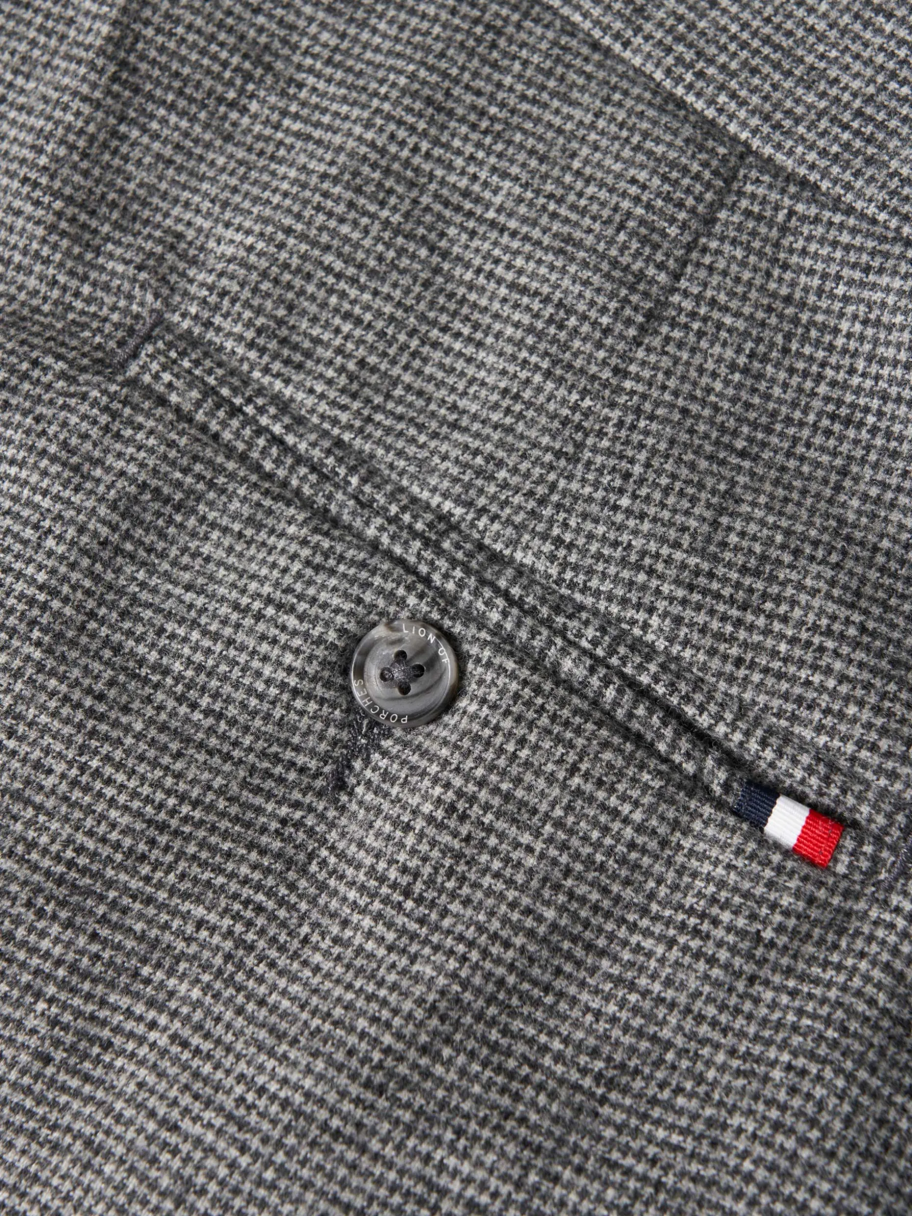 Calças chino regular fit com micro padrão