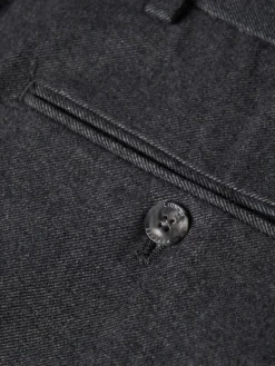 Calças chino regular fit com cordão