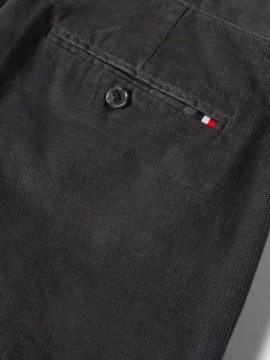 Calças chino regular fit em veludo