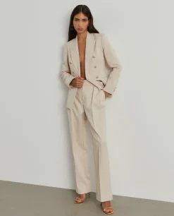 Calças clássicas com pregas