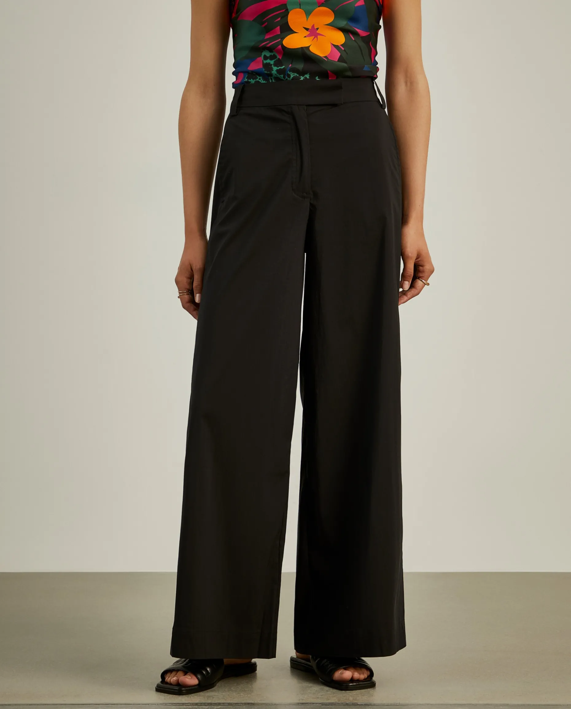 Calças culotte com cintura ajustável