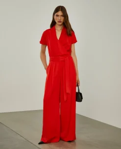 Calças culotte com pregas e cinto