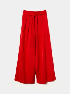 Calças culotte com pregas e cinto