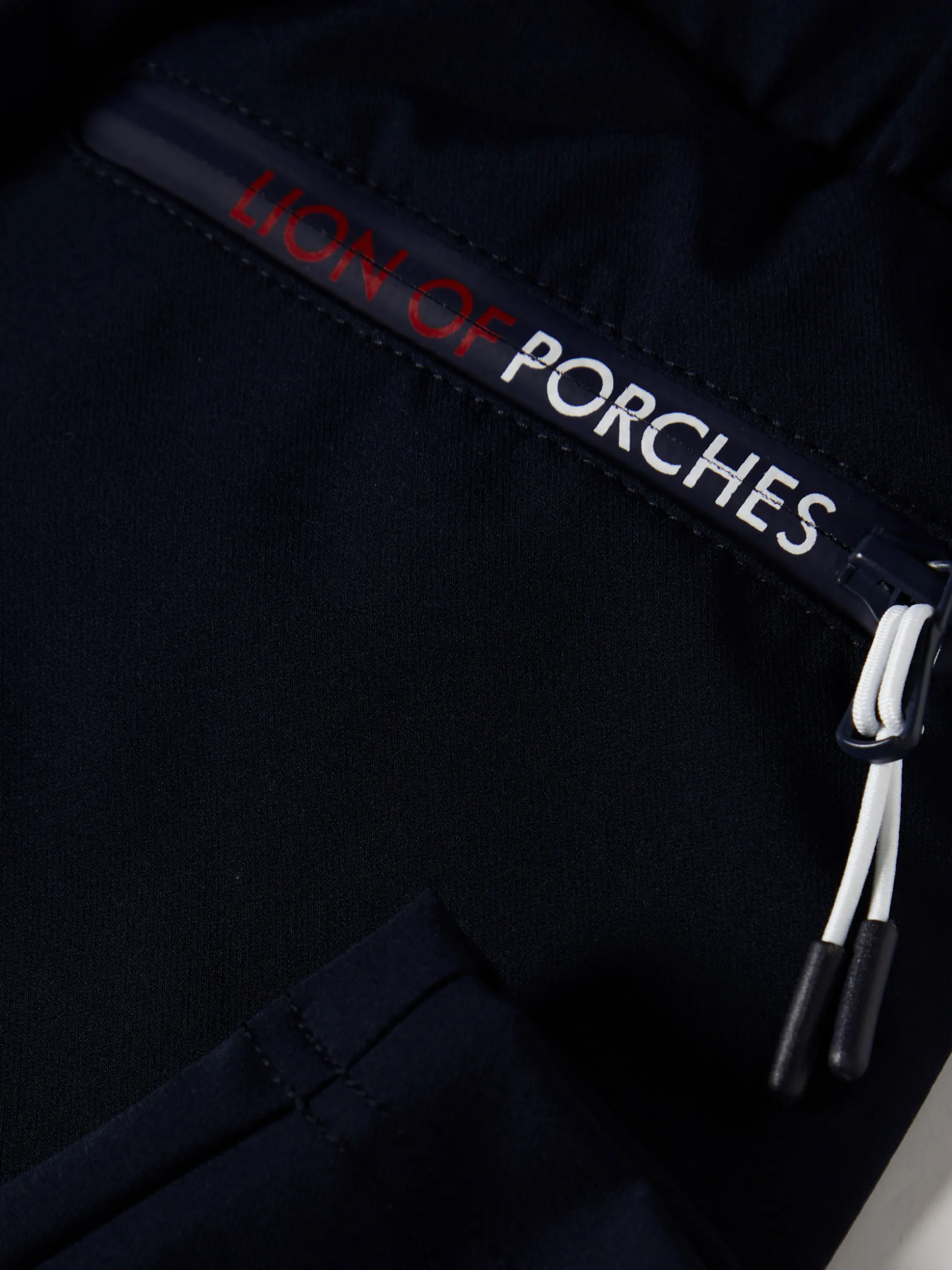 Calças de malha riscas em contraste