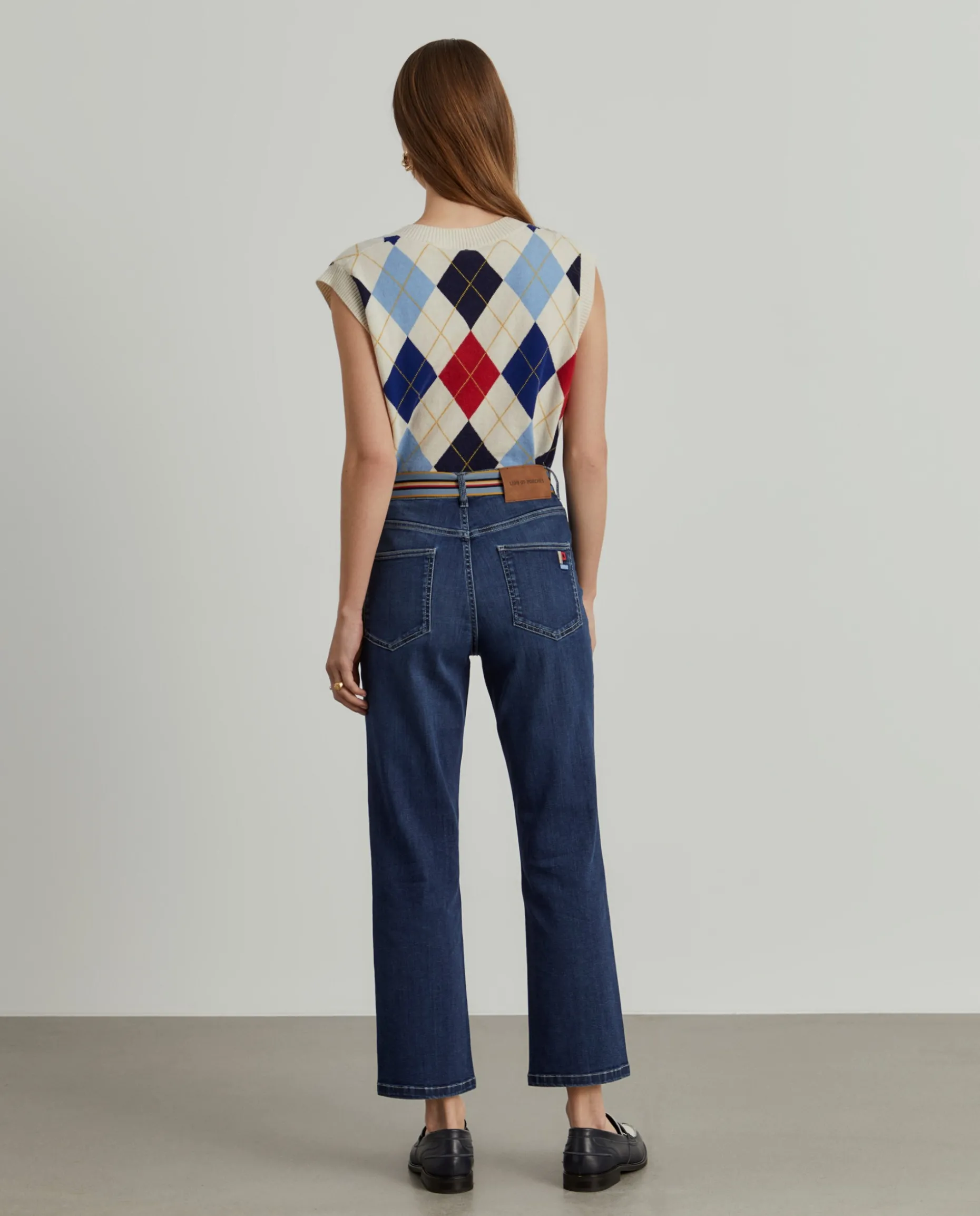 Calças denim regular fit com cinto