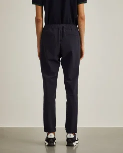 Calças jogger com cordão