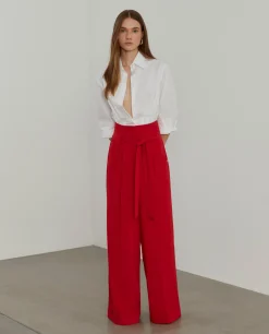 Calças pantalona com cinto