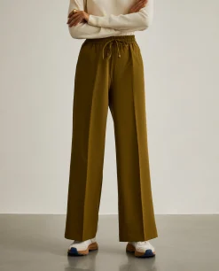 Calças pantalona com elástico na cintura