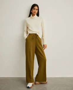 Calças pantalona com elástico na cintura