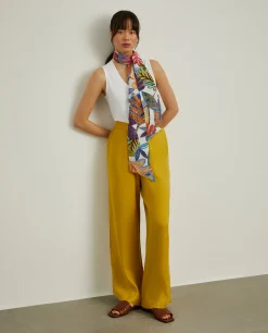 Calças pantalona com liocel