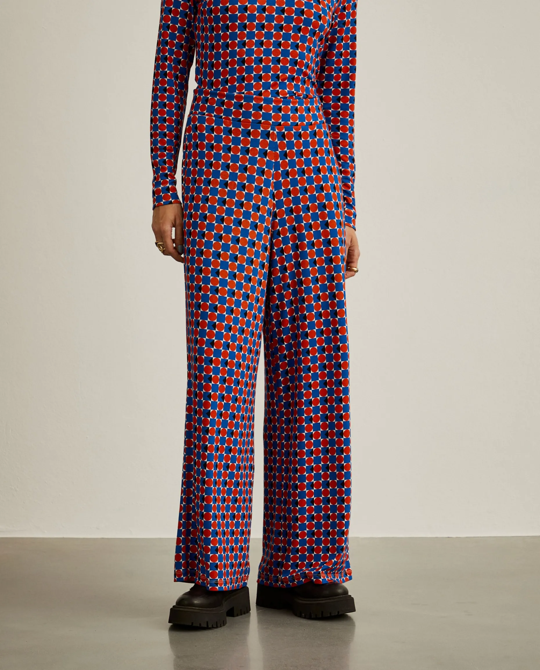 Calças pantalona de malha com padrão