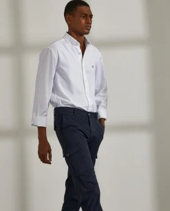 Calças regular fit chino de algodão stretch