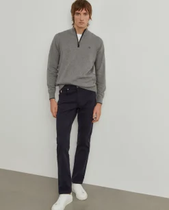 Calças regular fit com cinco bolsos