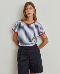 Calções chino com pregas em cupro