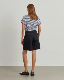 Calções chino com pregas em cupro