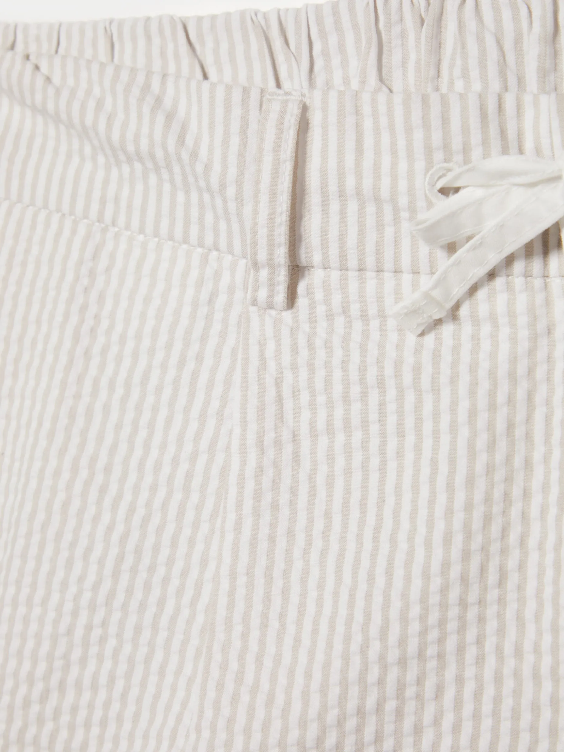 Calções de popeline às riscas