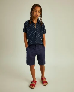 Calções em linho com bolsos