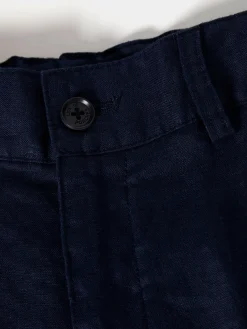 Calções em linho com bolsos