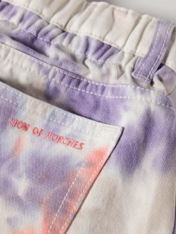 Calções tie dye com cintura elástica
