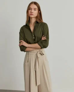 Camisa clássica cintada