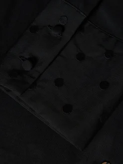 Camisa com punhos bordados