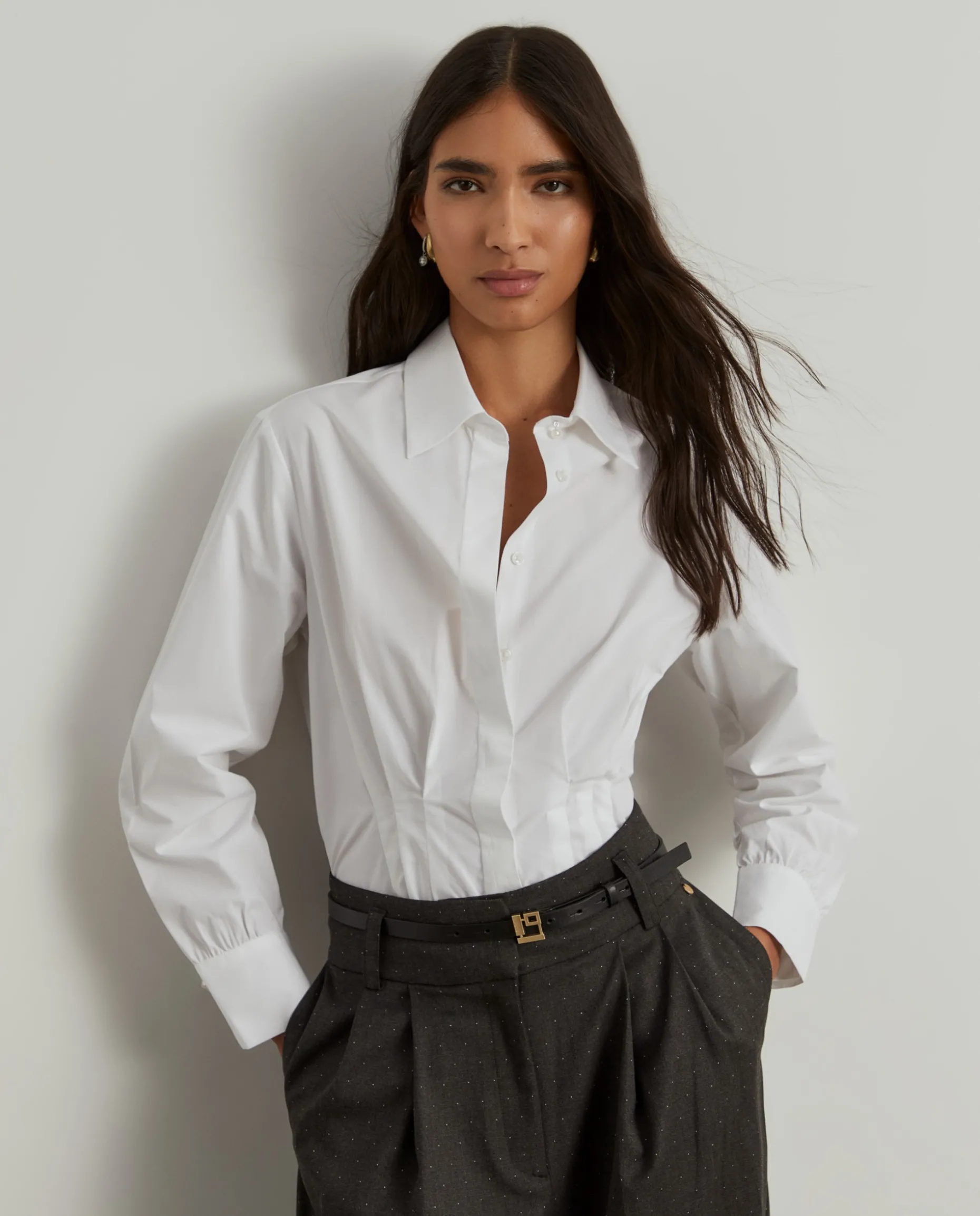 Camisa de algodão com pregas na cintura