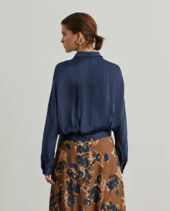 Camisa fluida acetinada