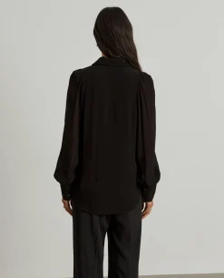 Camisa fluida com transparências