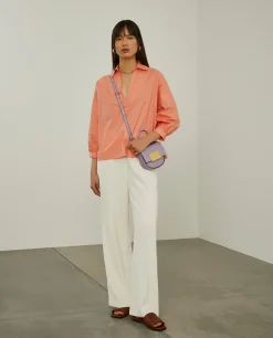 Camisa mangas abalonadas com decote em V