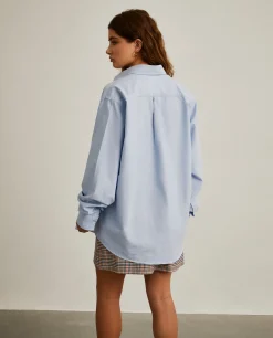 Camisa oxford com borboletas no bolso Lion x Killa