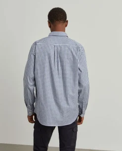 Camisa regular fit aos quadrados