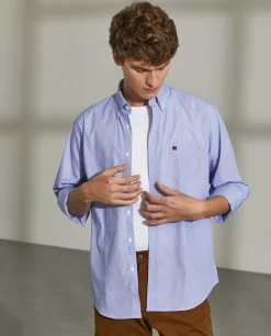 Camisa regular fit com padrão de riscas