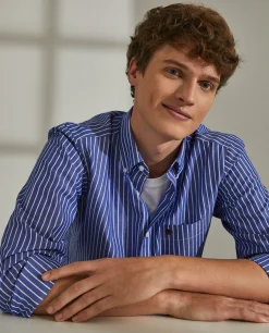 Camisa regular fit de algodão com padrão de riscas